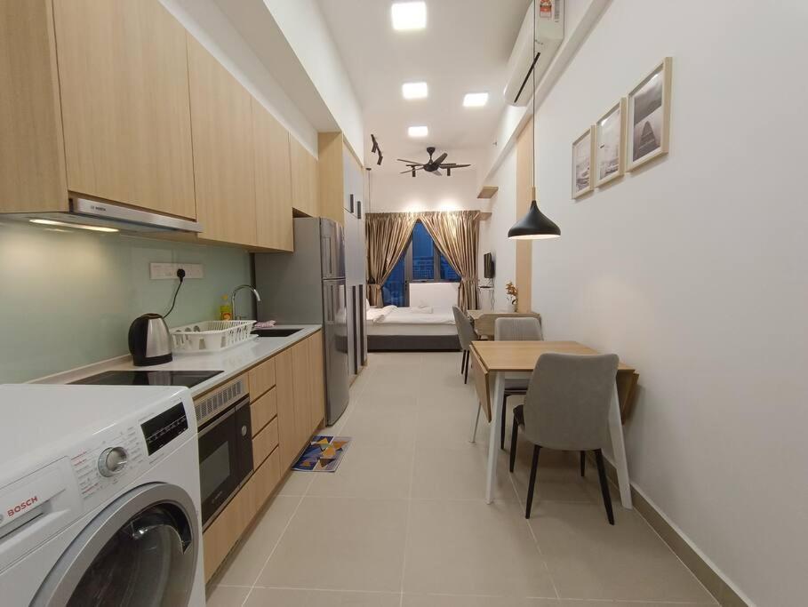 Cl 27A Insta Klcc View & Infinity Pool View Apartment Kuala Lumpur Exterior foto