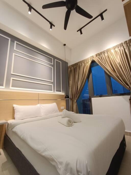 Cl 27A Insta Klcc View & Infinity Pool View Apartment Kuala Lumpur Exterior foto