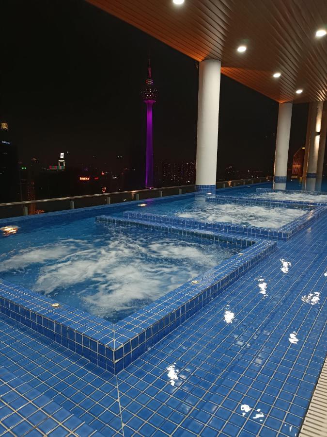 Cl 27A Insta Klcc View & Infinity Pool View Apartment Kuala Lumpur Exterior foto